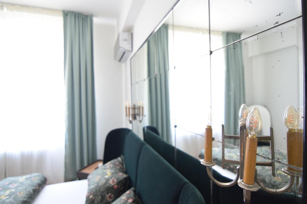 Beautiful Apartment In Old City ブカレスト エクステリア 写真