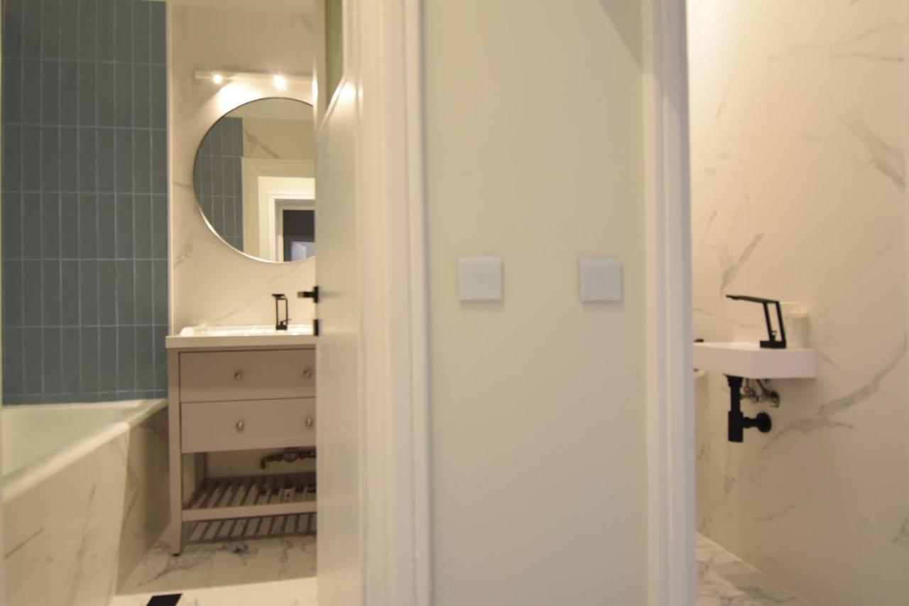 Beautiful Apartment In Old City ブカレスト エクステリア 写真