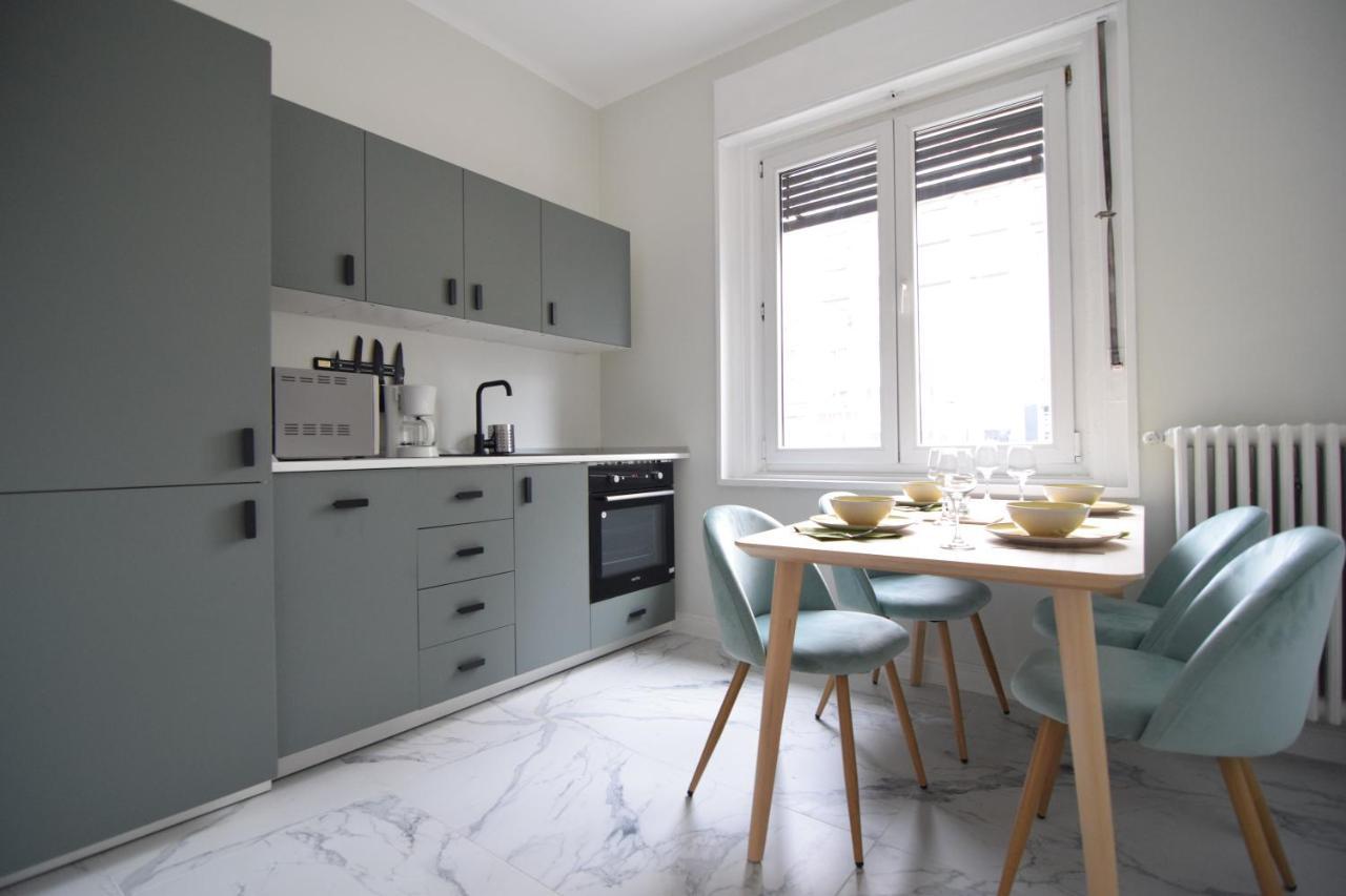 Beautiful Apartment In Old City ブカレスト エクステリア 写真