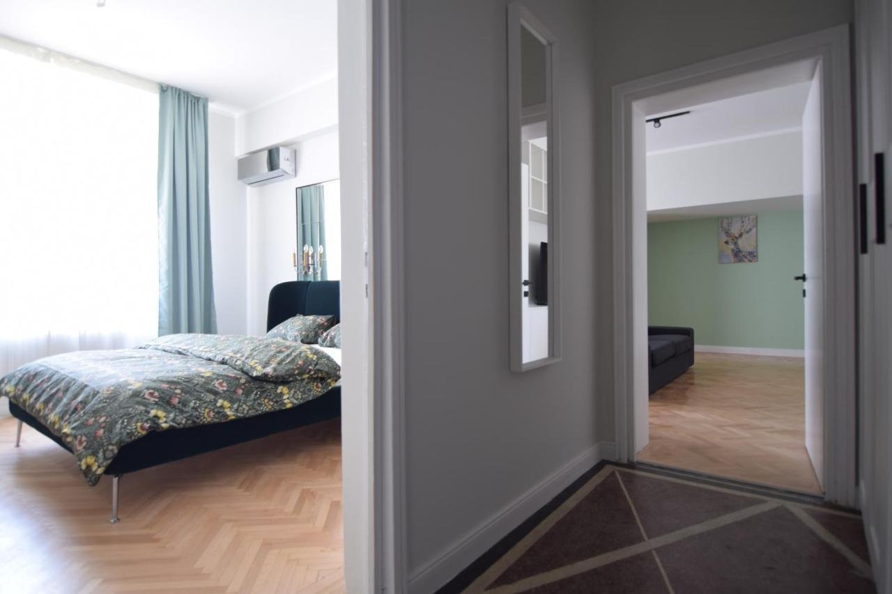 Beautiful Apartment In Old City ブカレスト エクステリア 写真