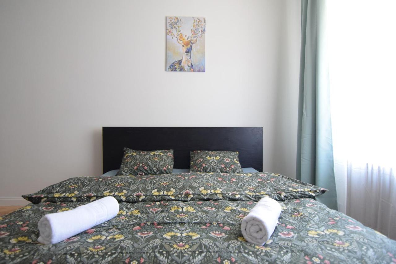 Beautiful Apartment In Old City ブカレスト エクステリア 写真